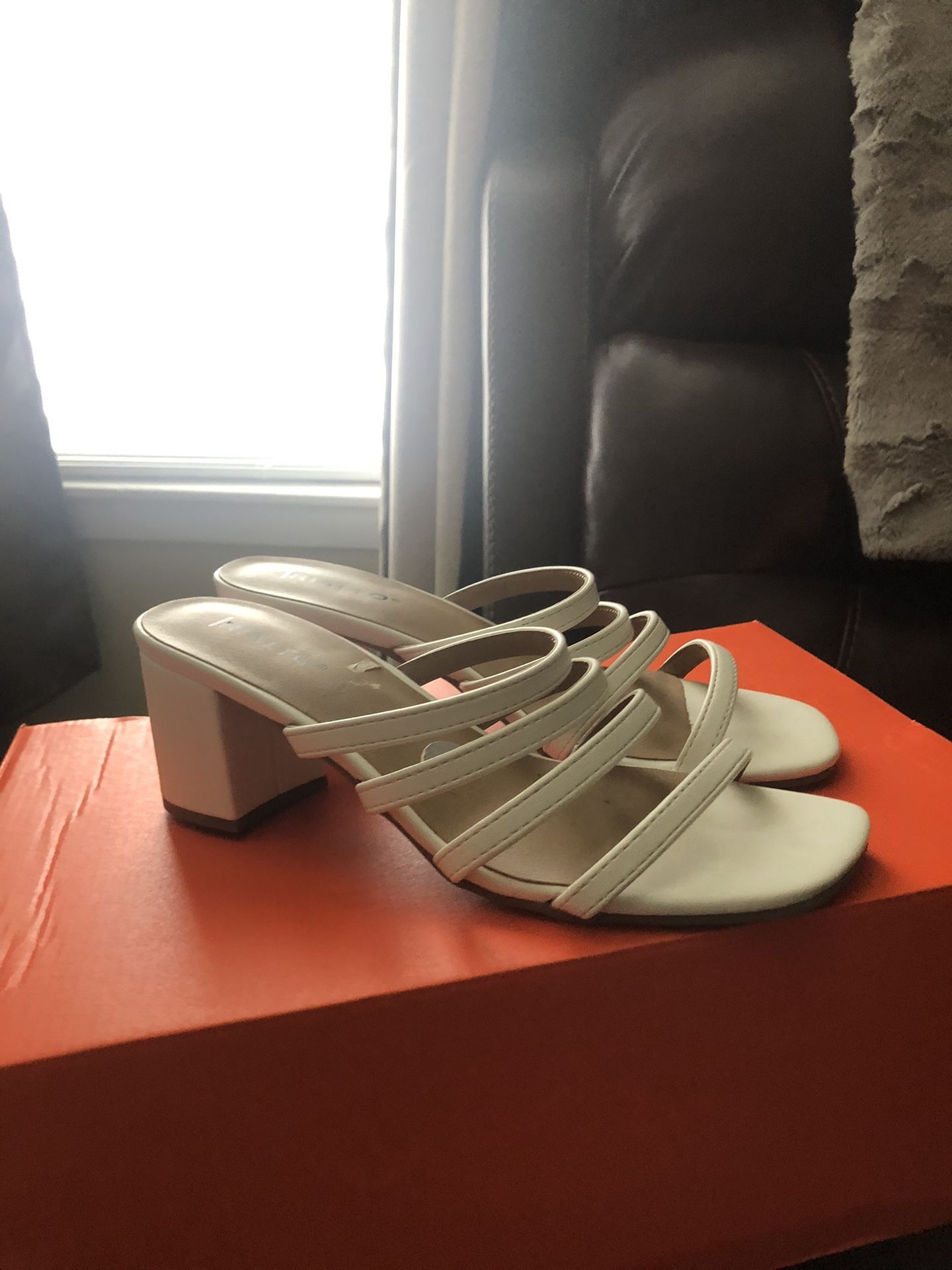 Sandalias