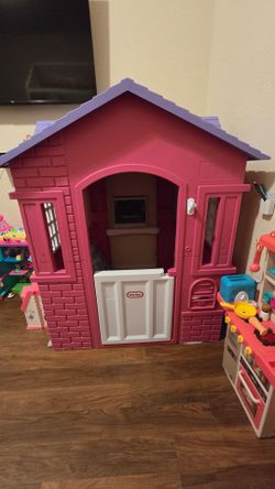 Little Tikes Kids Indoor Outdoor Playhouse