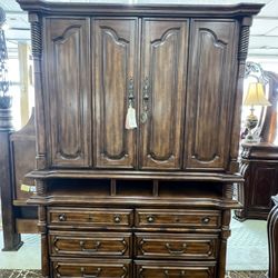 AICO By Michael Amini SEDGEWICKE Entertainment Center - OFFER!!!