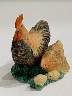 Thomas Kinkade Hawthorne Village Witness to the Miracle Chicken Rooster Figurine