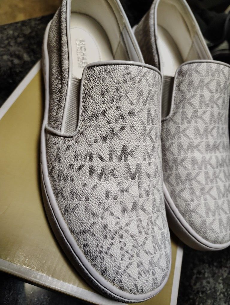 MKors Slip On $50$ Brand New Worn Once 8.5