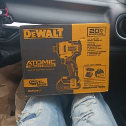 DeWalt  20v 1/4 