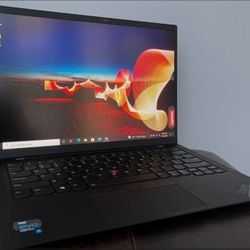 Lenovo ThinkPad X1 Carbon (7th Gen) – i7 10th Gen, 16GB RAM, 1TB SSD