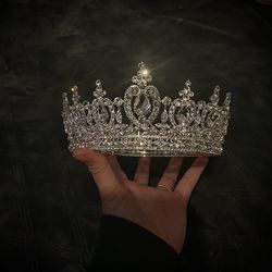 Quince Crown