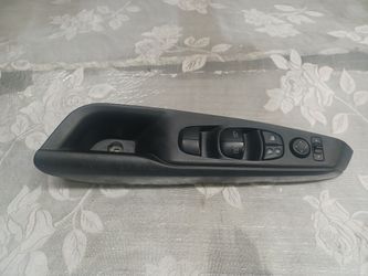 Nissan Kicks Driver Side Window Switch Part