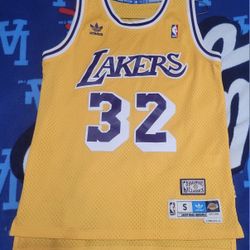 Used LA Lakers Magic Johnson Adidas Soul Swingman HWC jersey, Men's Small