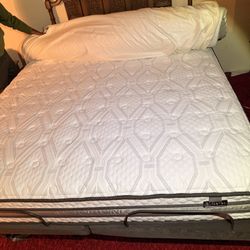 King Serta Individual Coil Mattress With Metal Frame
