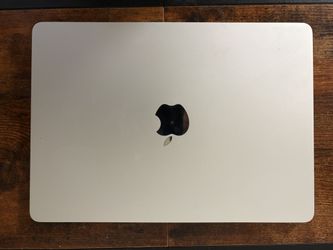 MacBook Air M3 13-inch (2024)