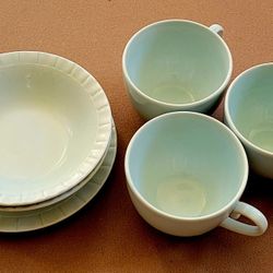 MSE MARTHA STEWART EVERYDAY LIGHT BLUE DINNERWARE 6 PCS 