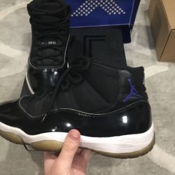 Jordan 11 Space Jam