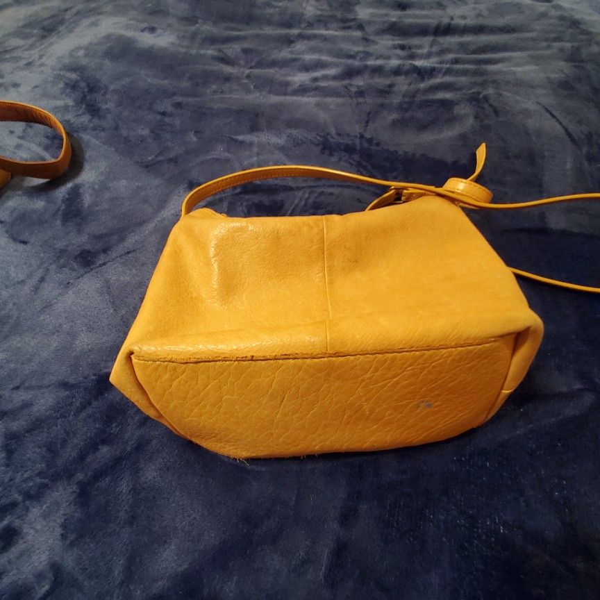 American Leather Cross Body Bag Adjustable To Shoulder $10