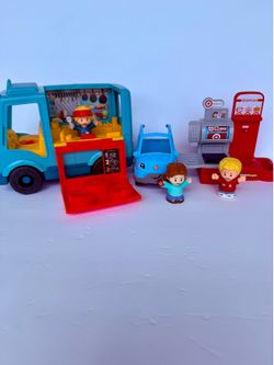 Fisher-Price Little People Food Truck and Target Checkout Set. Price: $20.00 zip code:33177