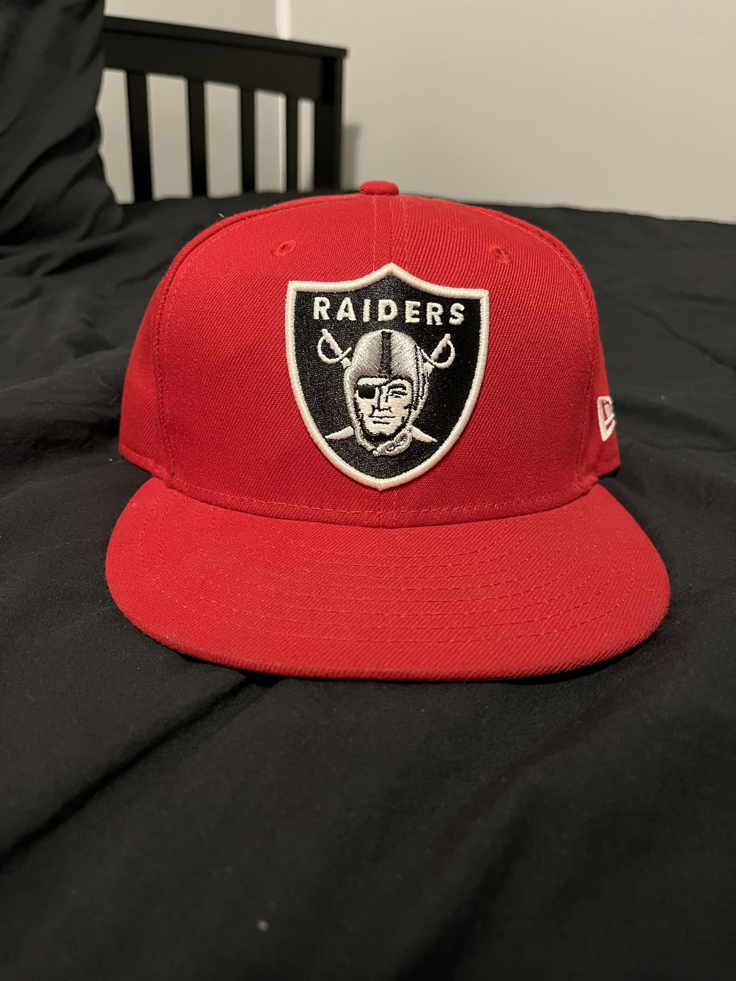 Men’s Las Vegas Raiders Fitted Hat (Size 7 3/8)