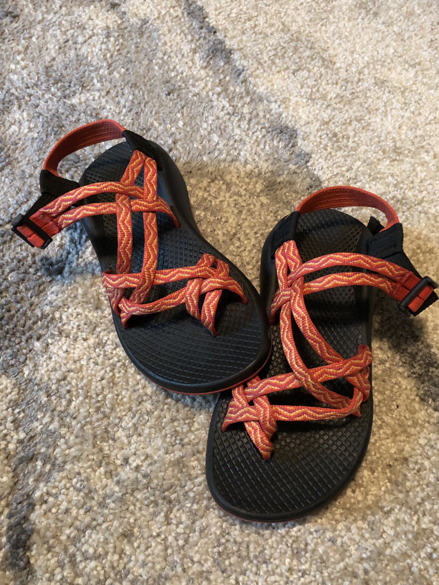 Chacos size 5