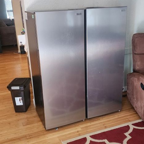VISSANI 7 cu. ft. upright freezer/refrigerator