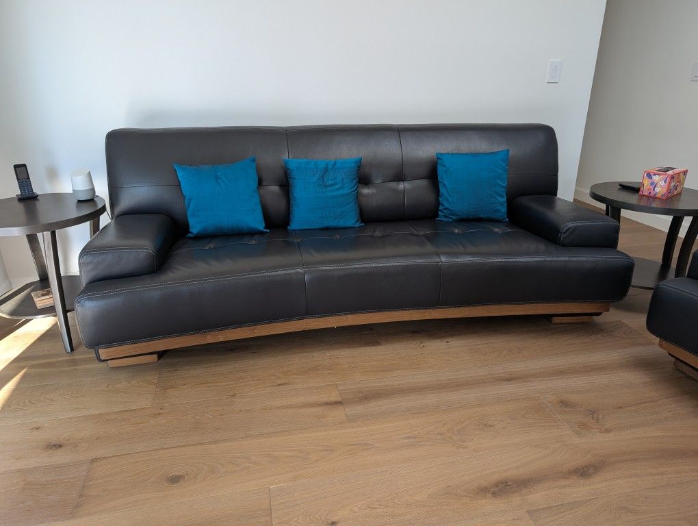 Scandinavian Design Sofa Set For Sale