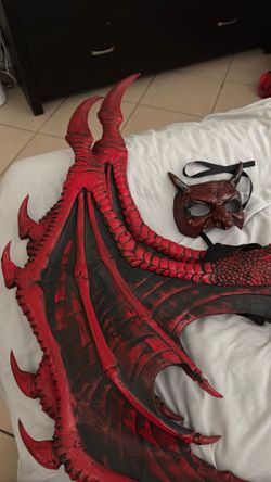 Devil Halloween Wings And Mask