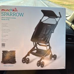 Munchkin Sparrow Ultra Compact Lightweight Travel Stroller for Babies & Toddlers, Black
