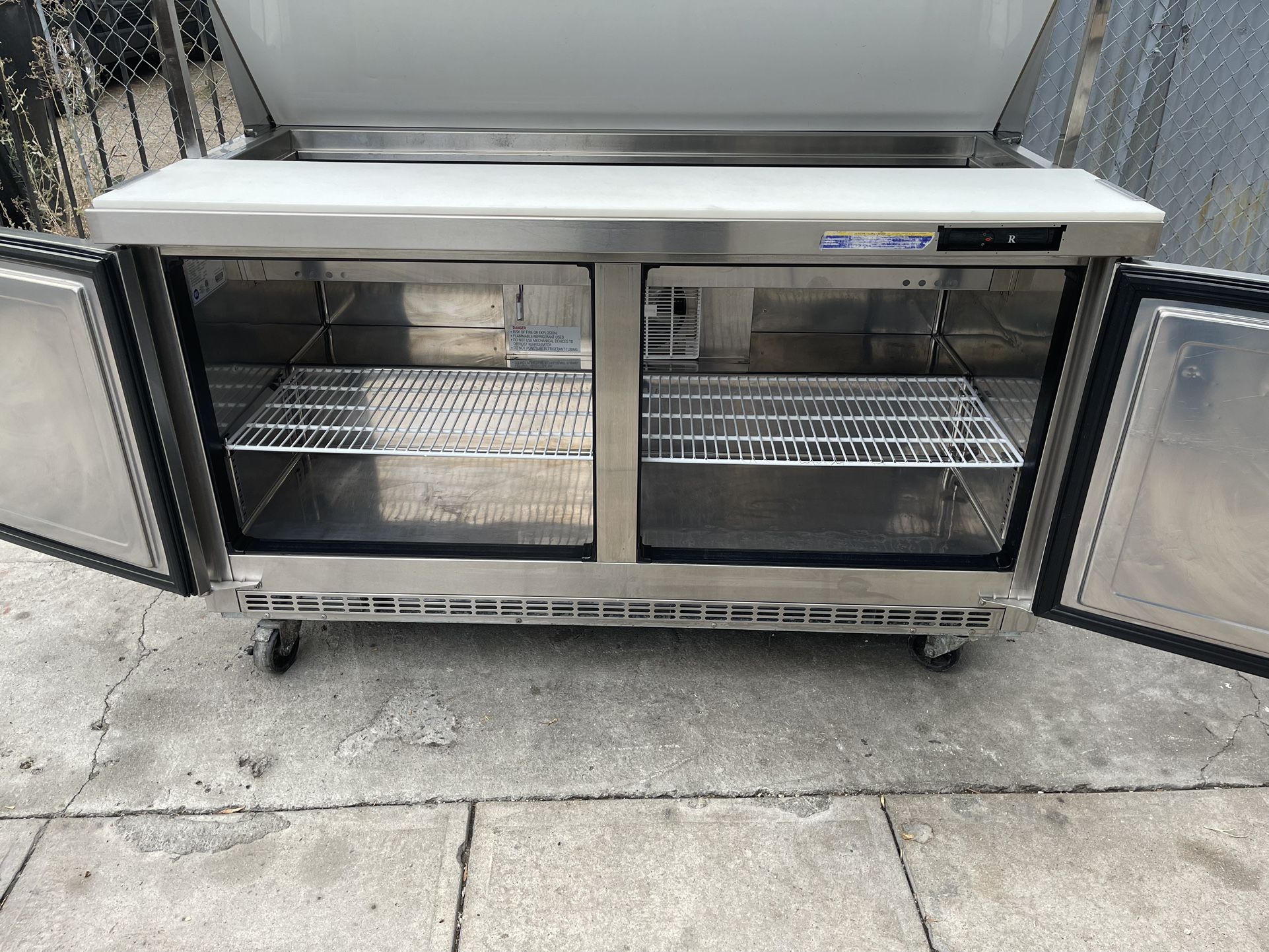 Salad Sandwich Food Prep Table Refrigerator