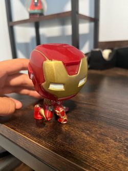 Funko Pop! Marvel – Captain America: Civil War Iron Man #126.