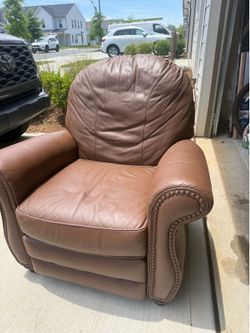 Leather Recliner Chair – Professionally Refinished – Excellent Condition