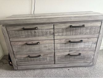 Kids Westover Hills Jr Gray Twin Panel Bed with dresser