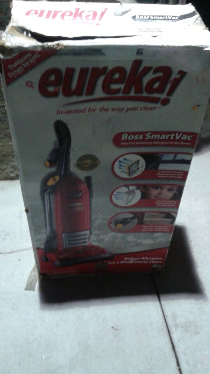 new Eureka smart boss vacuum cleaner
