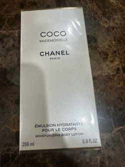 Chanel coco mademoiselle moisturizing body lotion