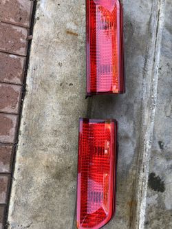 2008-2014 Dodge Challenger tail lights