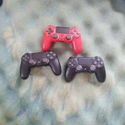 PS4 Controllers