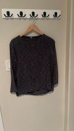 Lululemon Gray Space Dye Long Sleeve Top