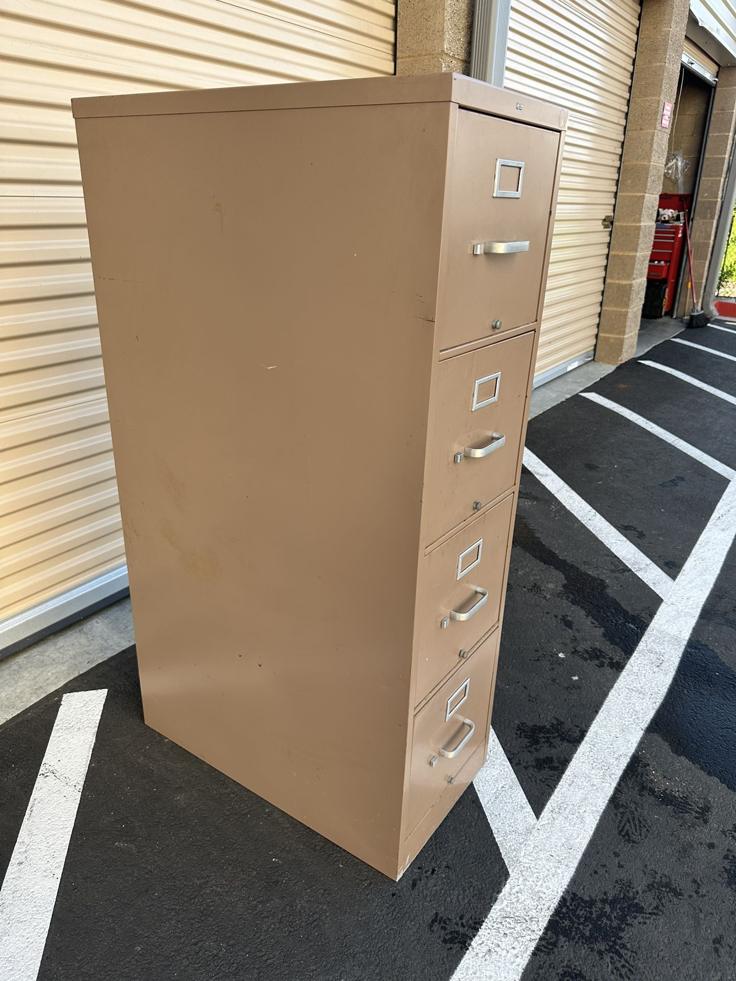 (HON) Metal File Cabinet / Gabinete De Metal