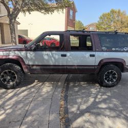 1994 Chevy Suburban 2500 4x4 w/Big Block 454