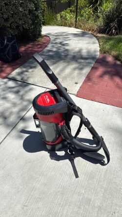 Milwaukee backpack vacuum