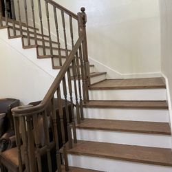 Custom Stair Casing 