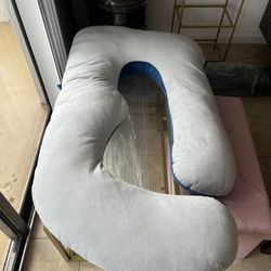 Pregnancy Pillow 