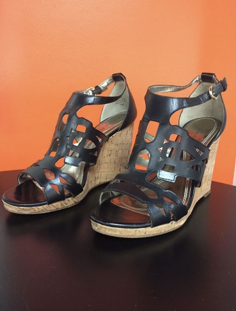 Tahari 7.5 Women’s Platform Wedge Sandals 