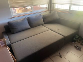 Gray Sectional Sleeper Sofa with Chaise