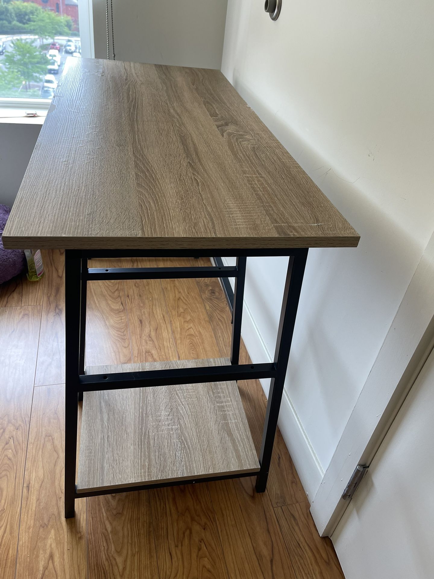 desk / table / tv stand 