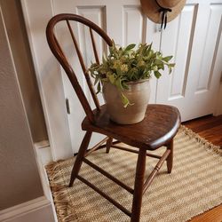 Charming Antique Farmhouse Chair 