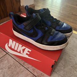 Boys Nike Shoes Size 1.5