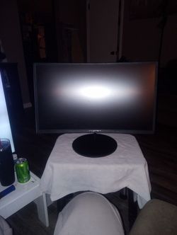 Curved Screen Gaming Monitor 