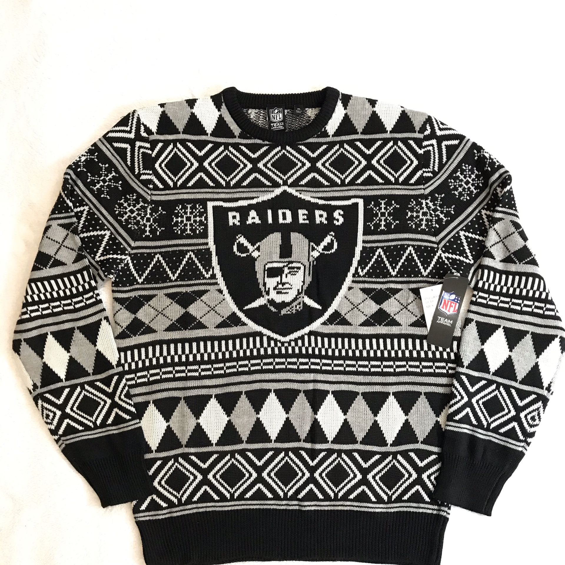 Raiders Christmas 🎄 Sweater Size XL