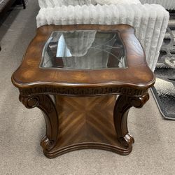 END TABLE ON SALE‼️‼️