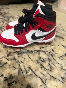 Jordan 1 mid multi sport cleats size 2