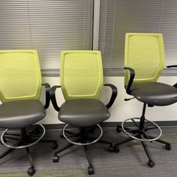Office Chairs 