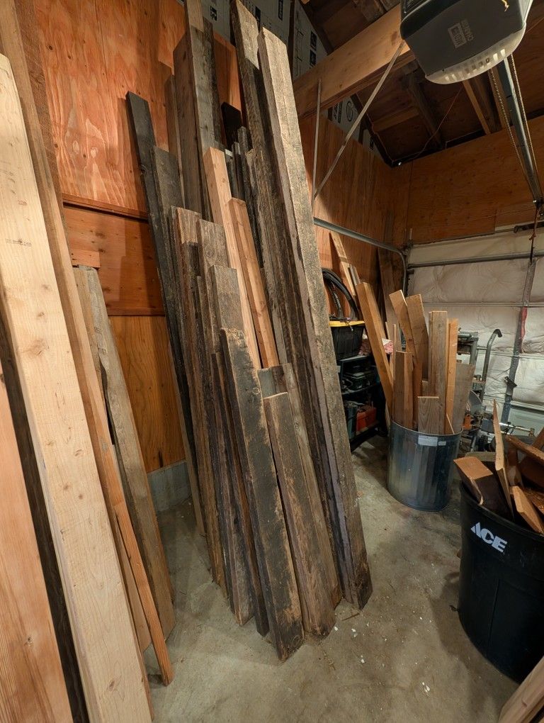 Reclaimed Fir Barn Wood