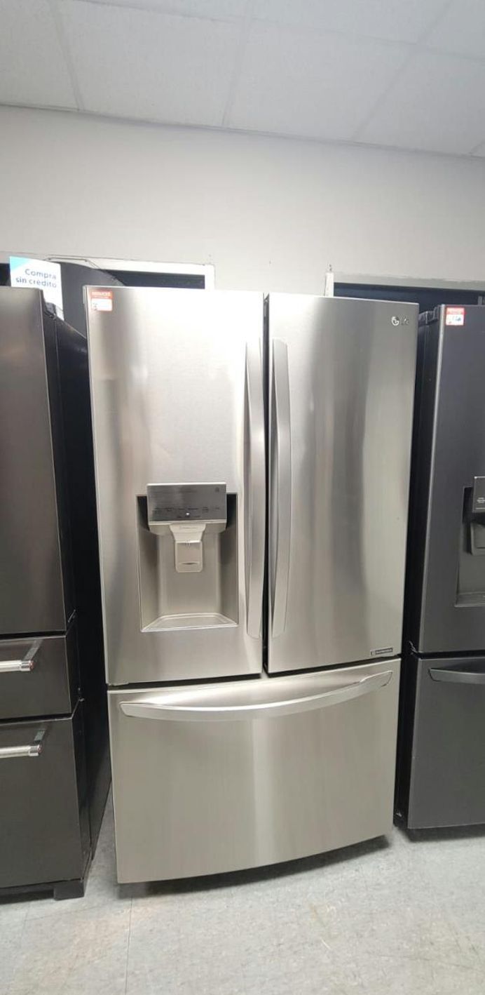 LG French Door Fridge – Stainless, Ice & Water, Clean