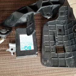 Lexus is 250,2014 And up  Parts OEM 