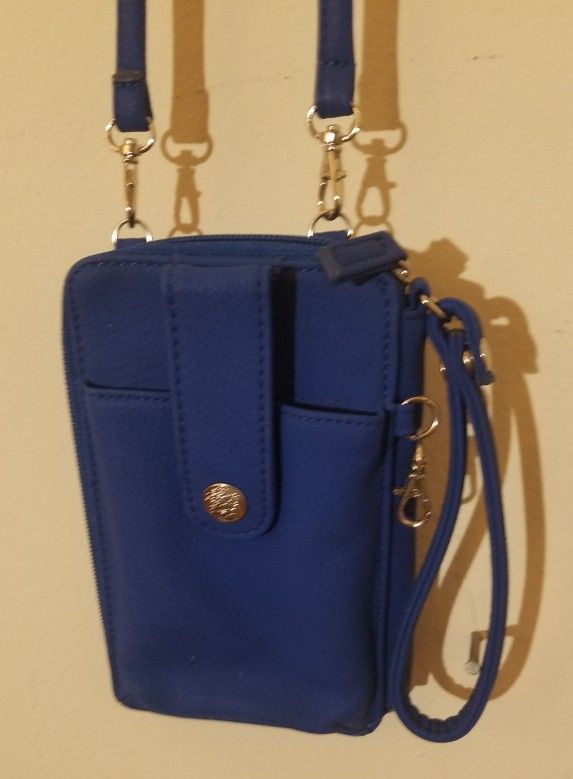 NICE BRAND NEW BLUE PURSE/HAND WALLET!!